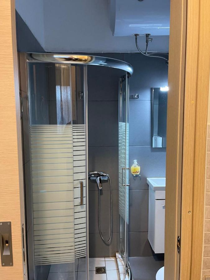 Avr Airport Deluxe Suites 4 Markópoulon Eksteriør bilde